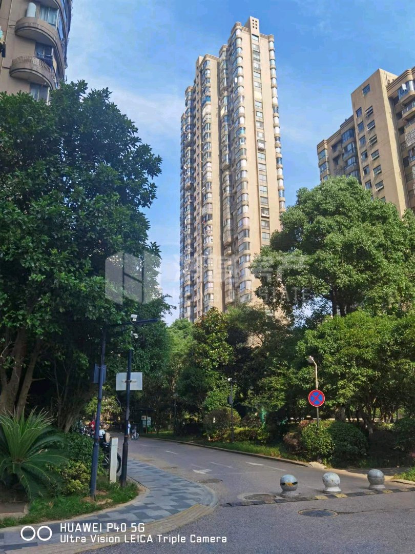 红谷峰尚,红谷峰尚小区红谷滩万达旁交通便利环境优美诚心出售7