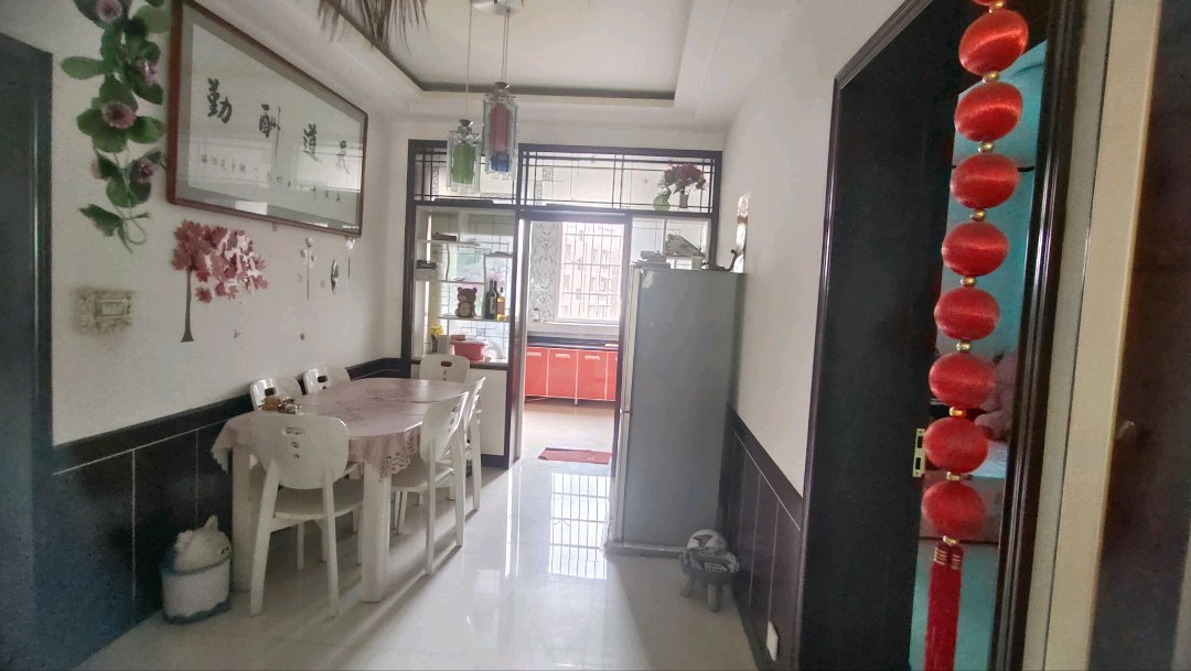 豪润锦华城,三室两厅两卫,可过户,可按揭6