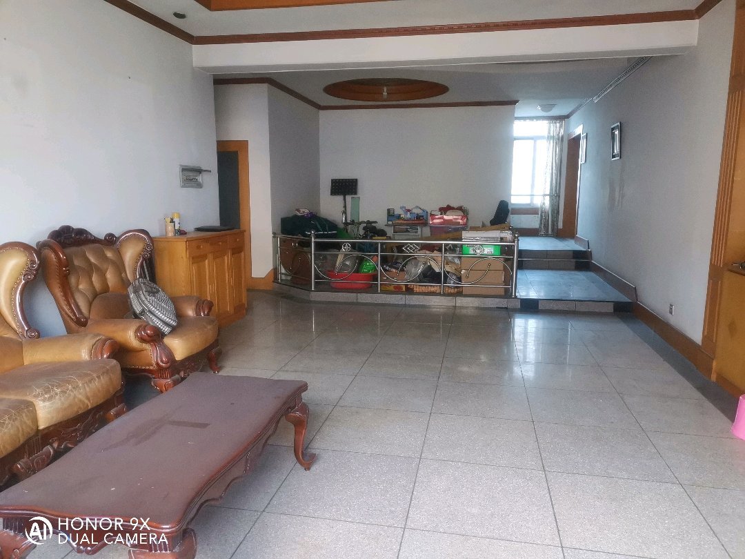 亭江街133号院,单价3000多旌东亭江街133号院 高层四室两厅两卫3