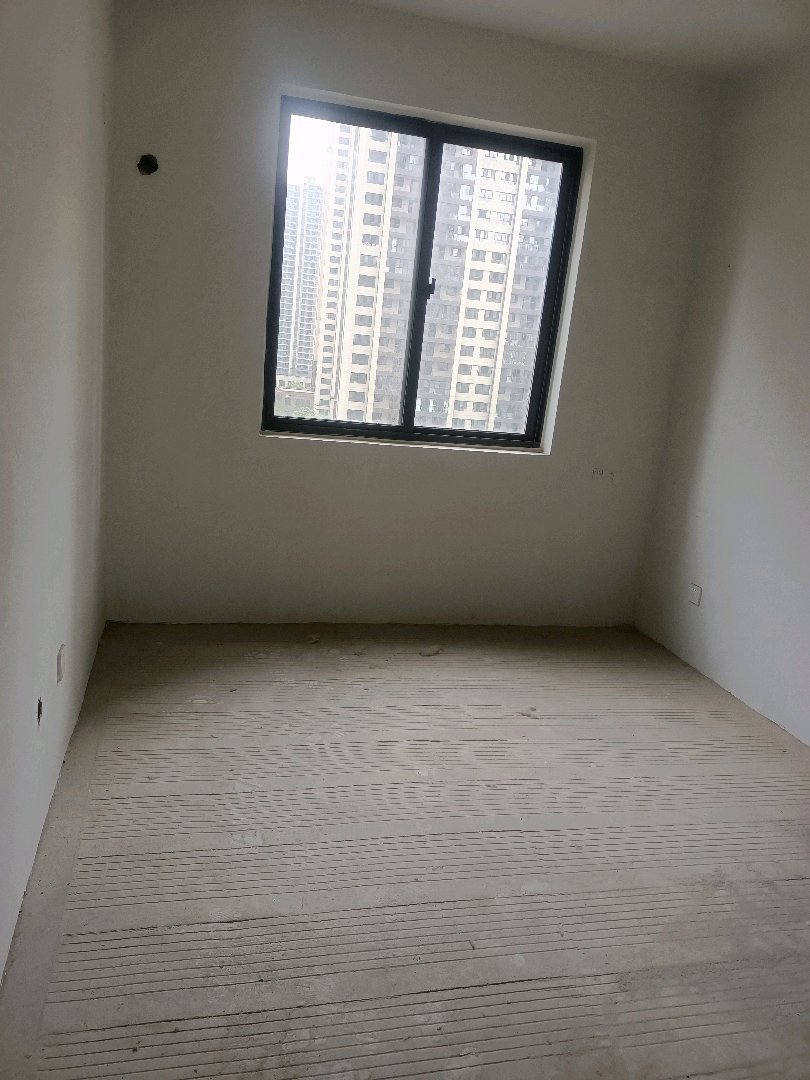 华鸿珑樾府,看中价格可以谈,????2