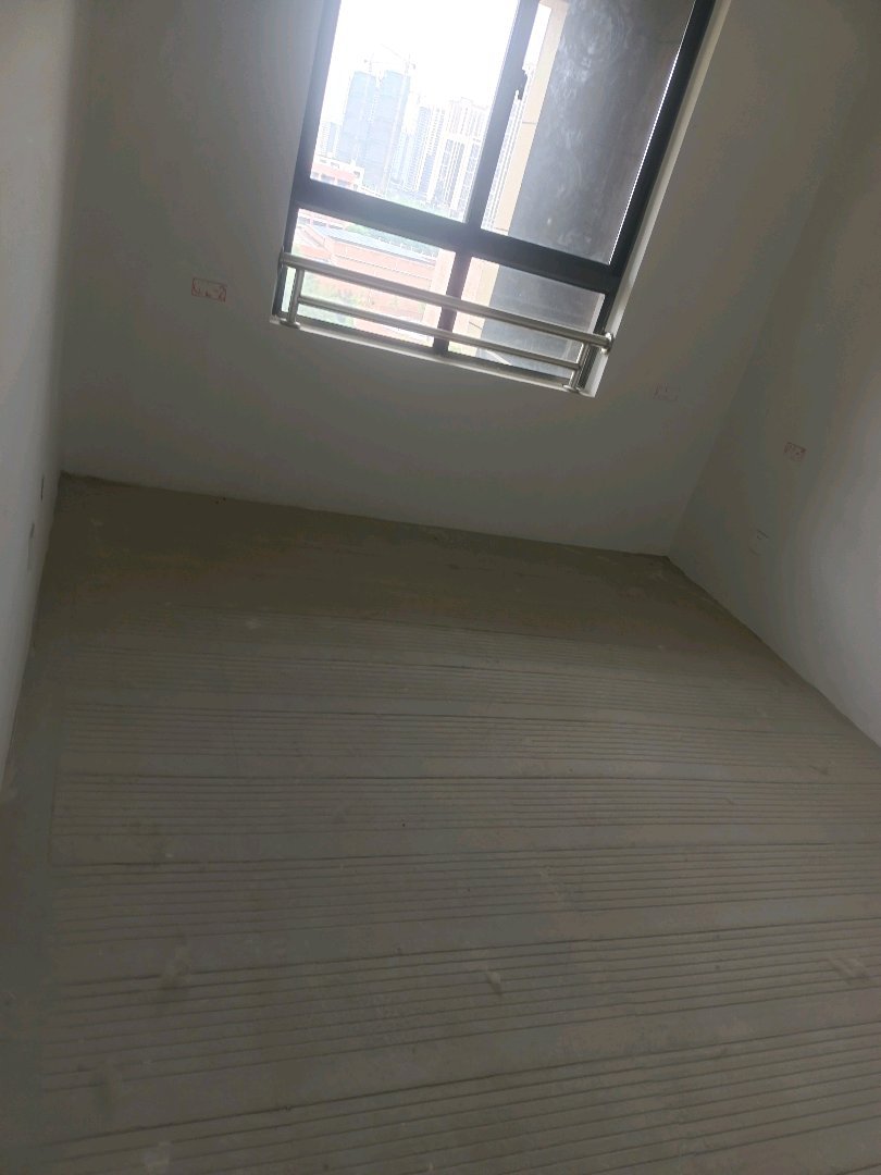 华鸿珑樾府,看中价格可以谈,????4