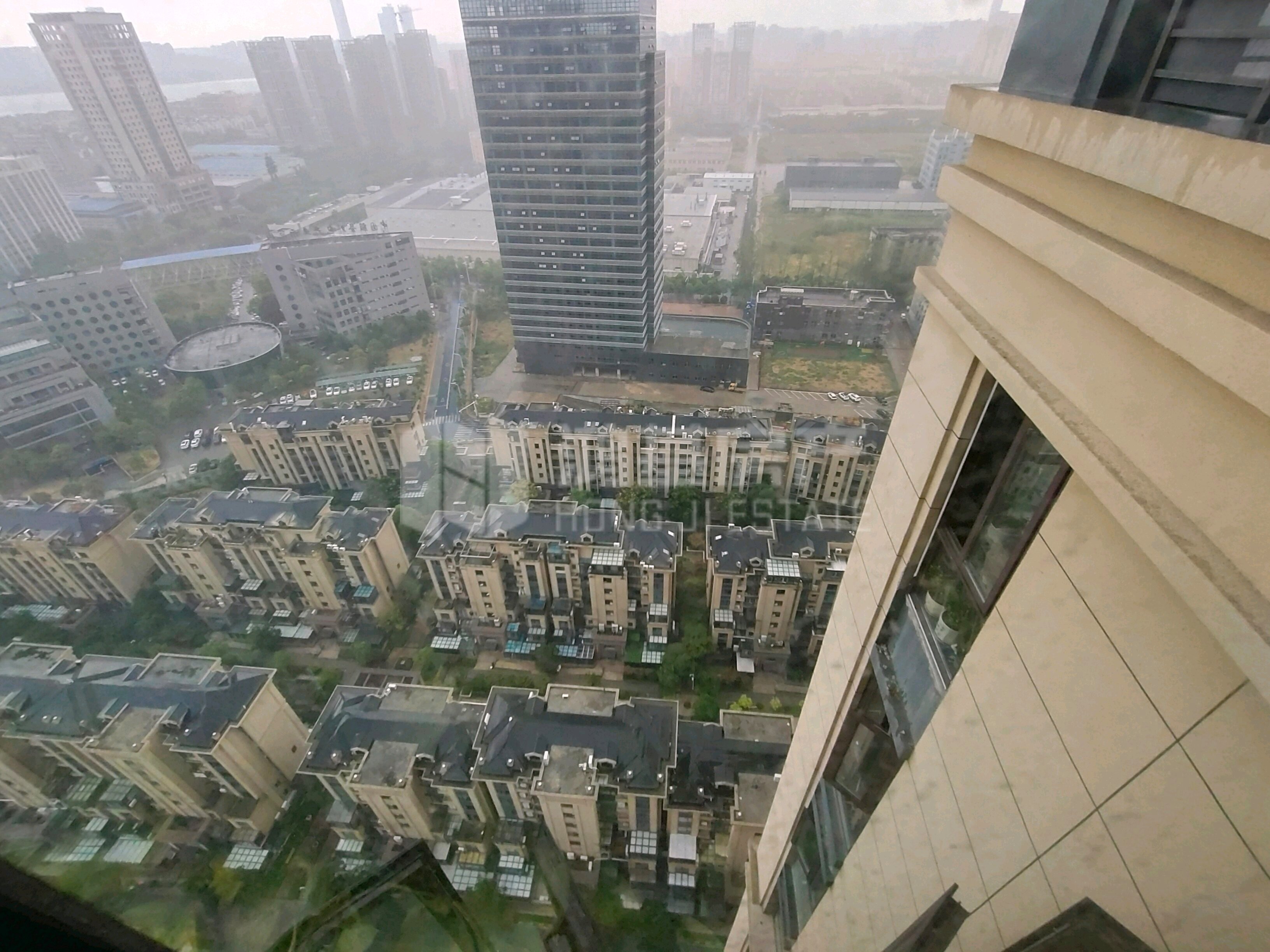大唐东汇,1.精装修可拎包入住 2.周边配套齐全,艾溪湖地段14