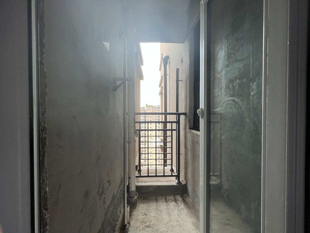 欣华理想城,理想城现房毛坯即买即装修9