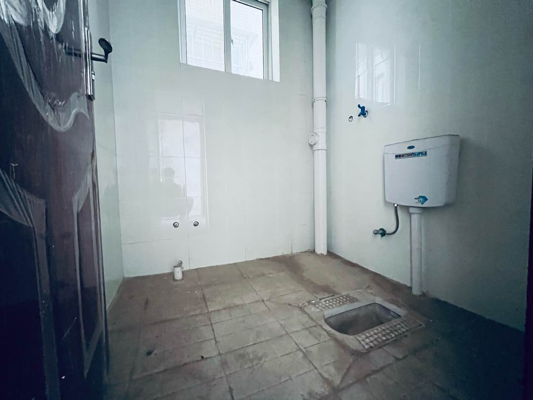 万源老街社区,房东朋友 价格找我 老街社区多层 系统没有 钥匙在天恒11