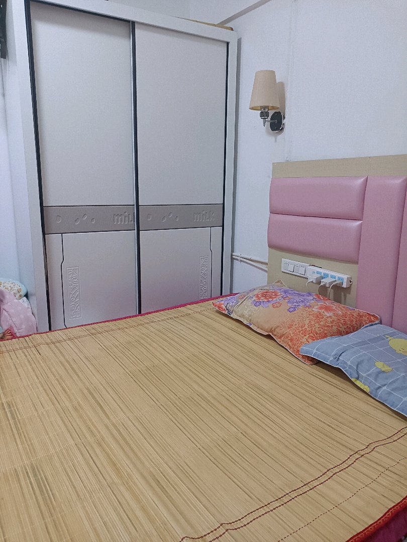楚雄兆顺财富中心,此房属单身公寓明厨明卫,设施齐全带家具家电忍痛割爱亏本处理6