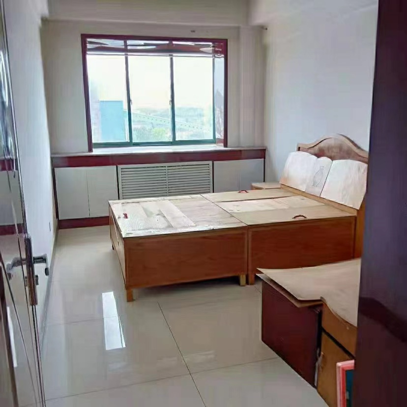 天健平安广场,简装带简单家具,需全款3