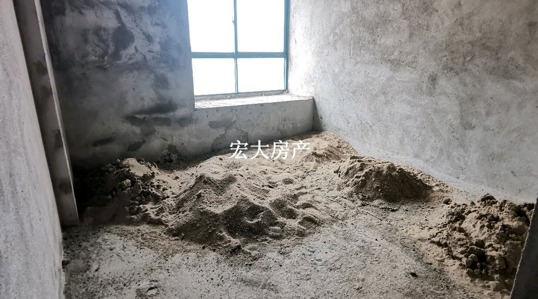 豪景大院数码城,二小和一中 桂圆路毛坯电梯4室2厅2卫2,格局布置好!6