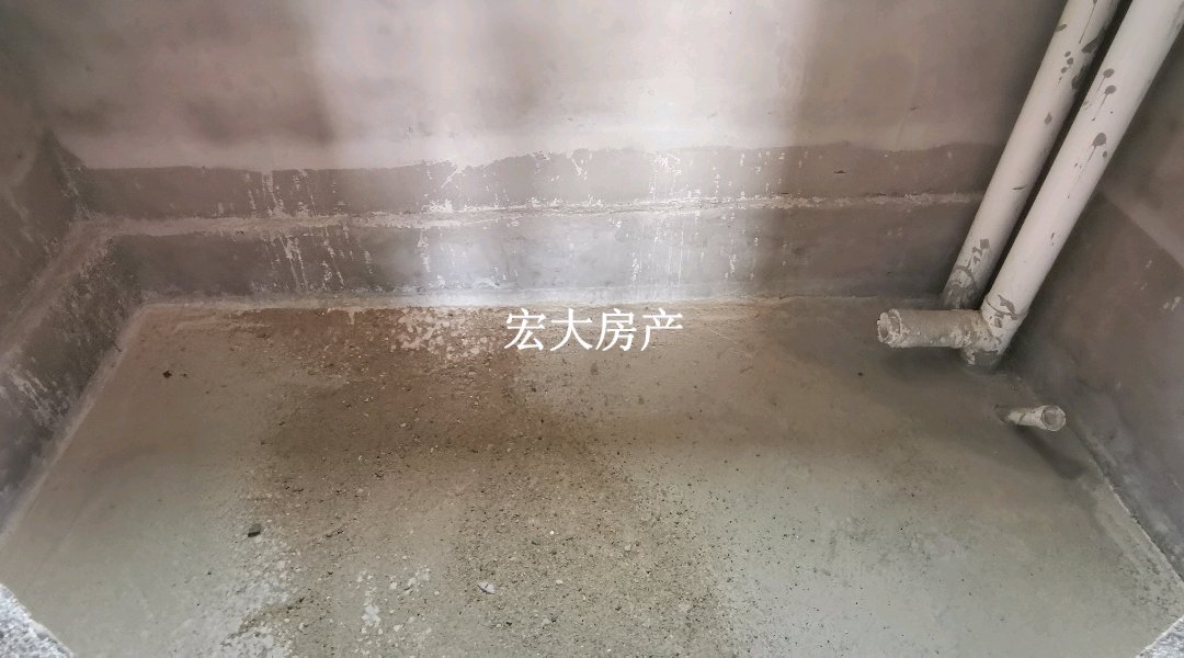 豪景大院数码城,二小和一中 桂圆路毛坯电梯4室2厅2卫2,格局布置好!9
