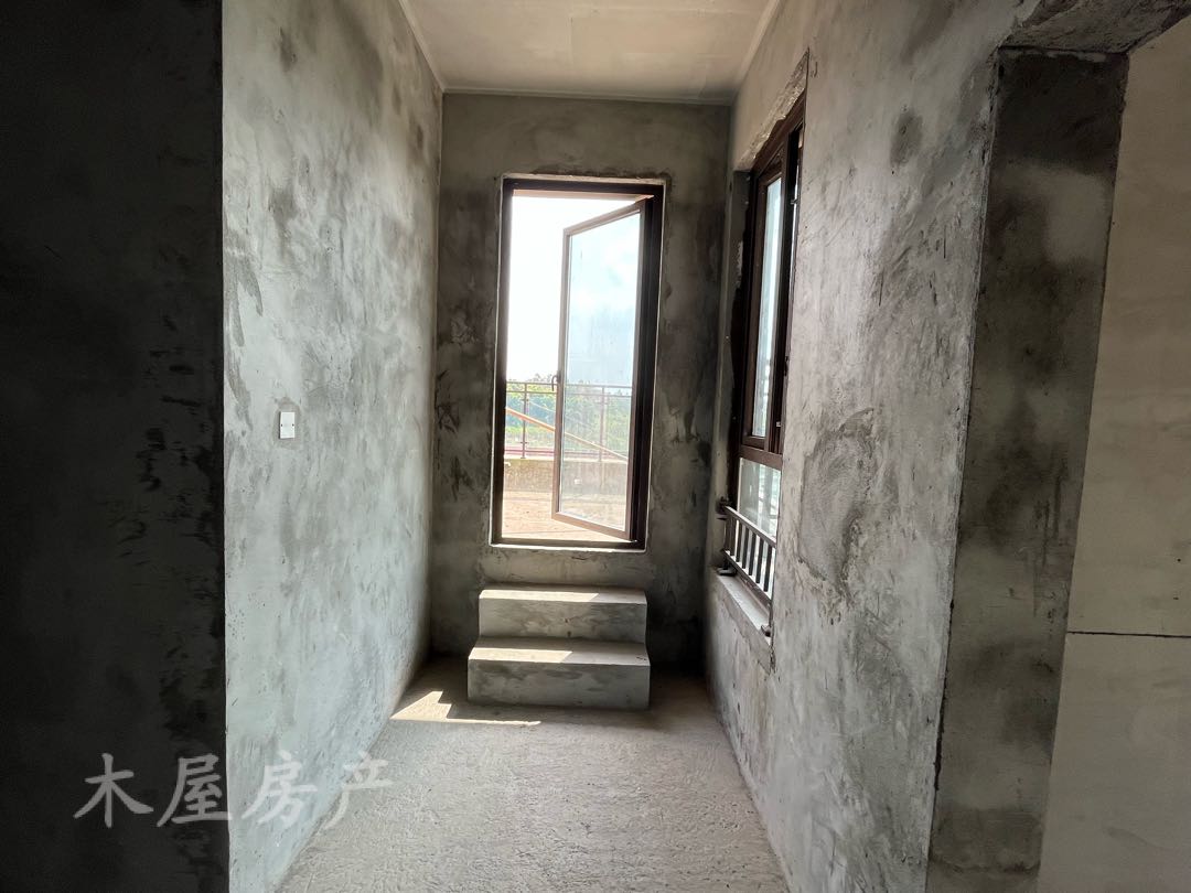 晶泽汐樾,毛坯中心,纯沿街商铺,即买即租!7