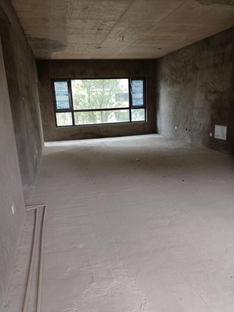 东岸汀院,东岸汀院160㎡4室2厅3卫2阳台毛坯,看房方便带产权车位2