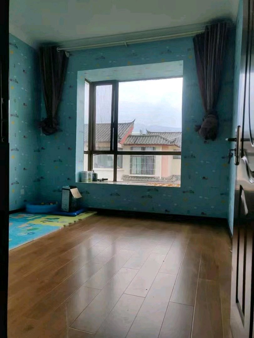 瑞海苑,证满两年。看房方便,瑞海苑超低出售,房主急售3
