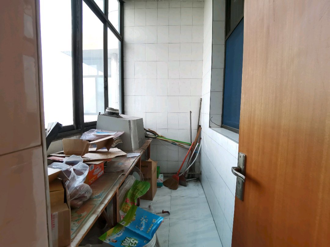 孝义市国税局小区,国税局小区 对口二小 紧邻新宏幼儿园 设备齐全 交通便利3