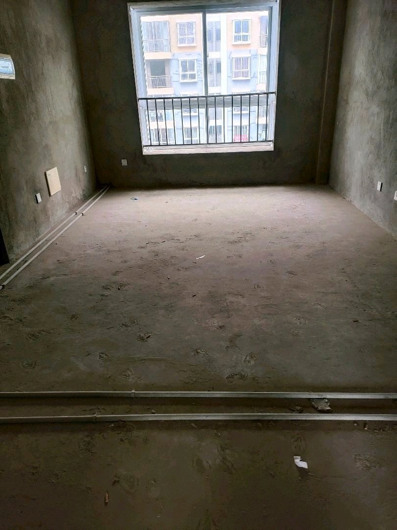 金色花园,房东急售金色花园毛坯经典三房1