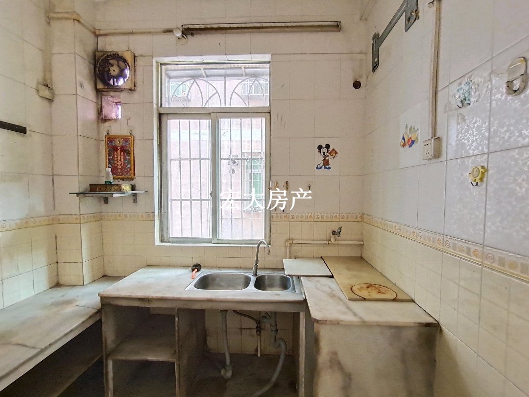 集贤新村,集贤新村 3室2厅1卫1阳台精装 使用面积大楼层好7