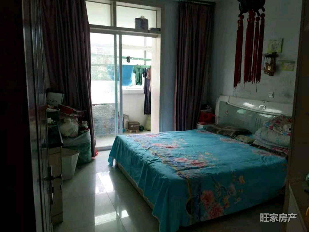 华宇名城西区,精装修,拎包入住,可按揭2
