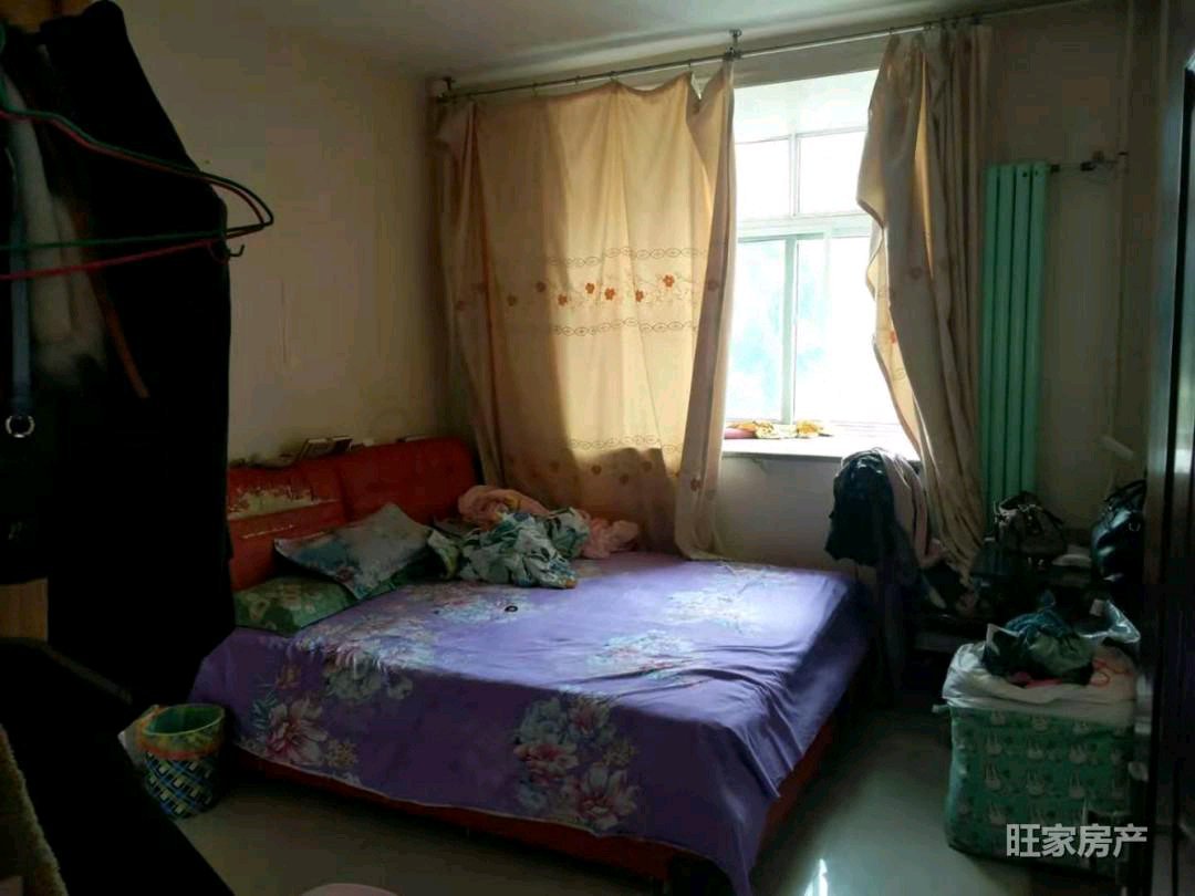 华宇名城西区,精装修,拎包入住,可按揭4