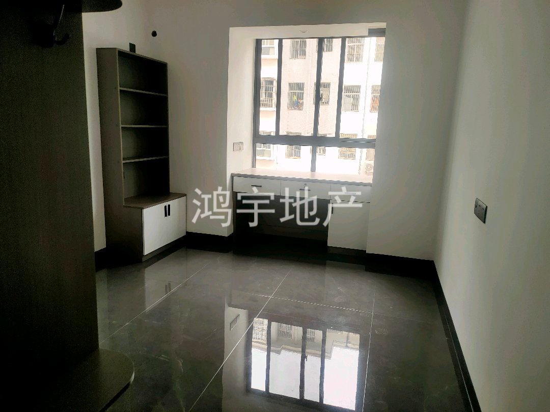 宜居学苑,精装修从未入住,读泉小,大户型四房3