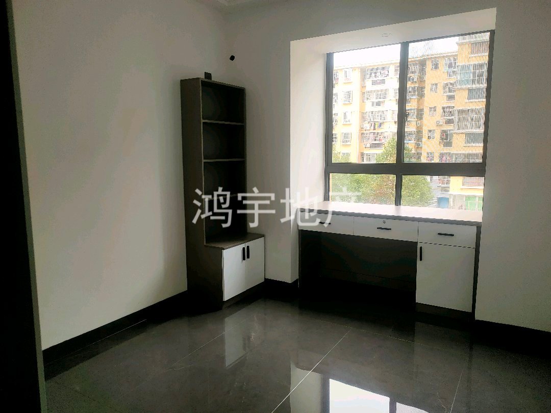 宜居学苑,精装修从未入住,读泉小,大户型四房7