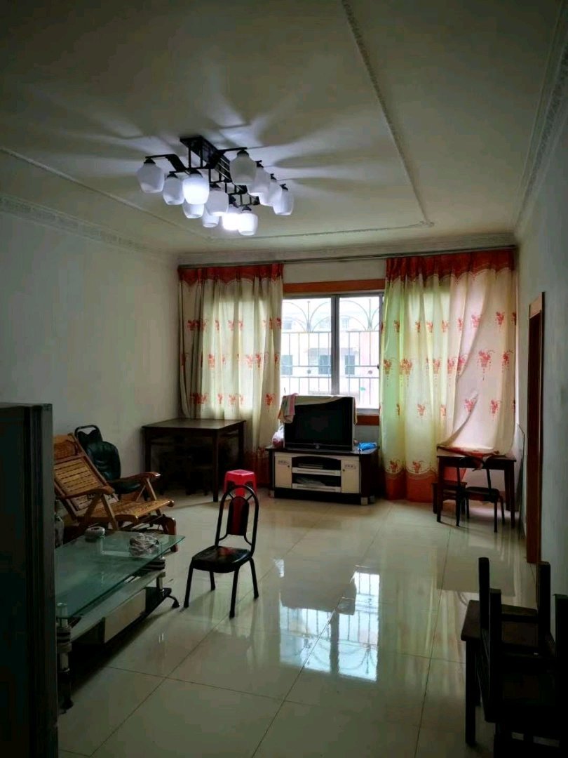 沁园明文小区,南白镇万寿街沁园楼小区,房东急售,价格可谈10