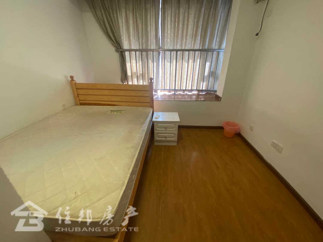 德信泊林春天,110㎡5000元/月每个房间都有空调,适合做宿舍2