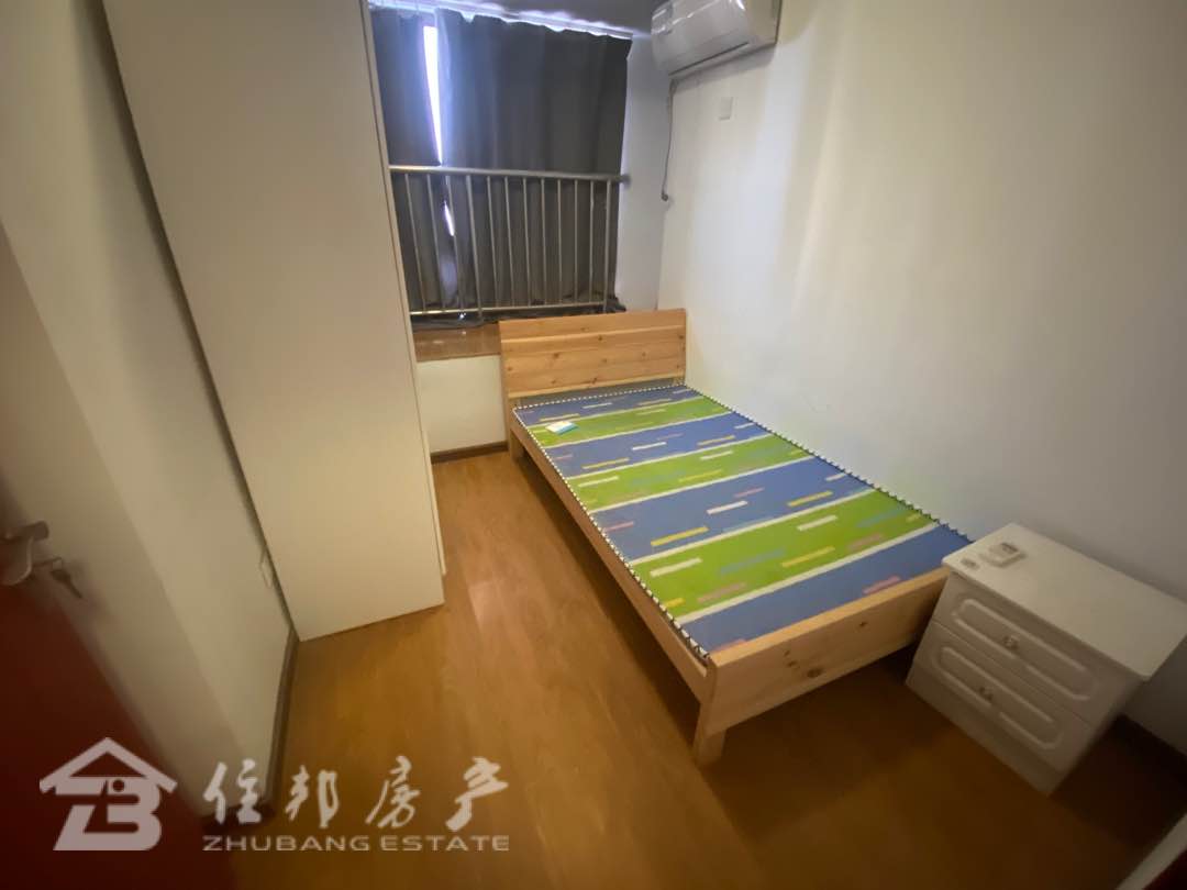 德信泊林春天,110㎡5000元/月每个房间都有空调,适合做宿舍3