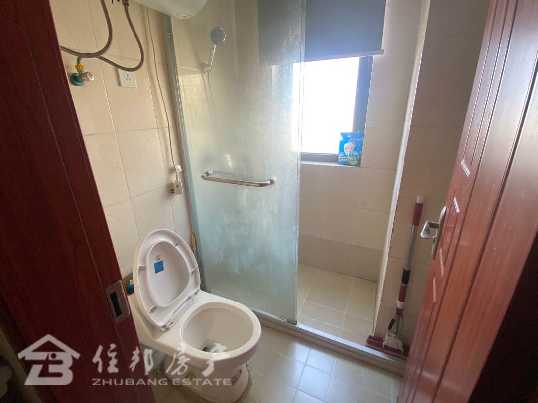 德信泊林春天,110㎡5000元/月每个房间都有空调,适合做宿舍6