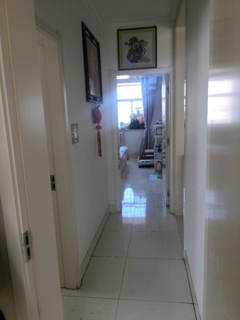 农丰小区,农丰西小区,6楼,两室两厅一卫,精装修,南北卧,带储藏室!4
