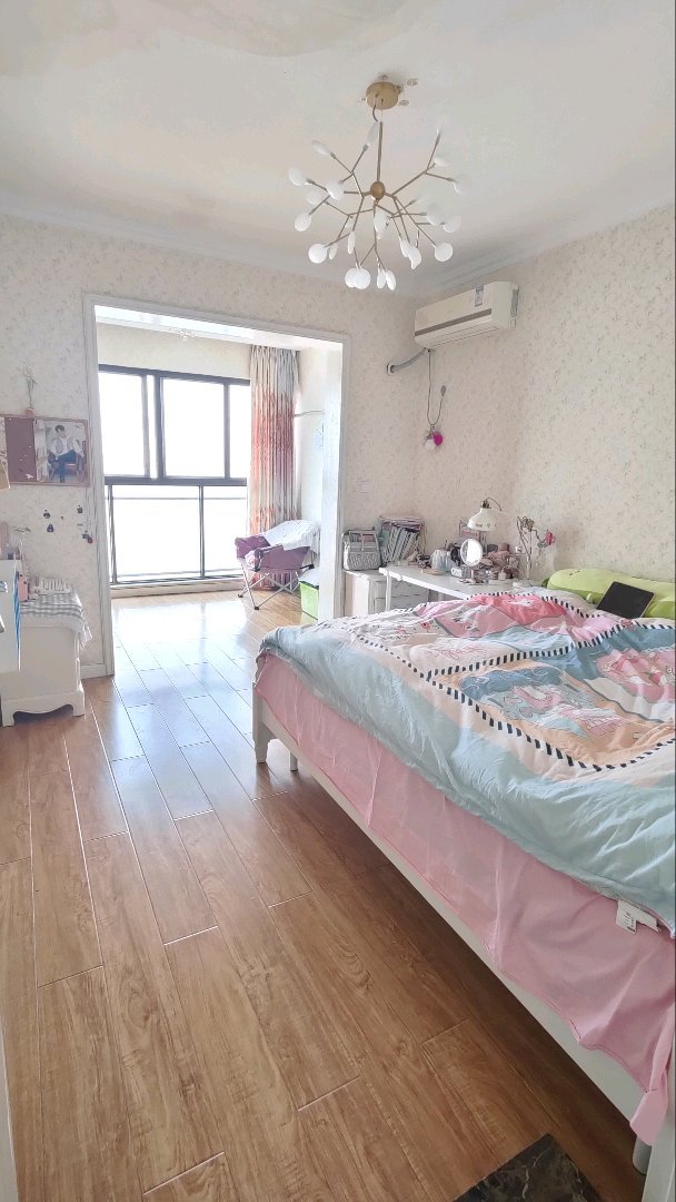 山海天一期,黄河片区 无敌湖景 顶跃带双花园 适合二胎大家庭 车位另算11