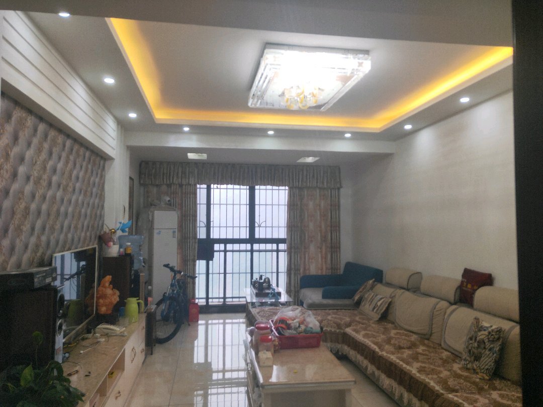 金江外滩B区,金江外滩精装修住家房出售,带产权车位,家具家电,拎包入住1