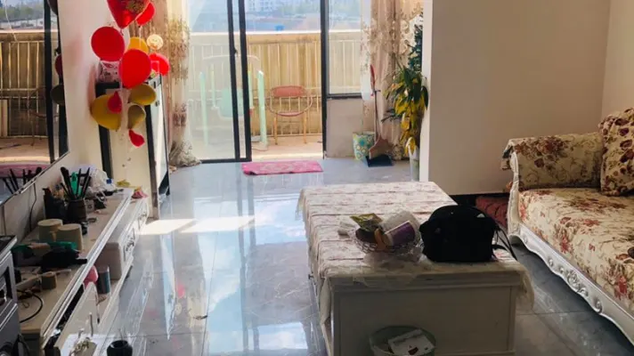 全新装修,拎包入住,小区环境优美