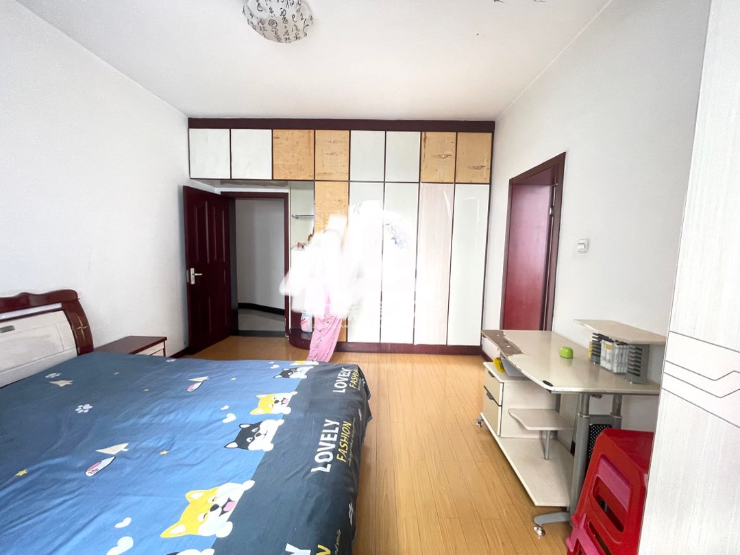 金泰步行街,金泰步行街,底商上去三层半,满二,7