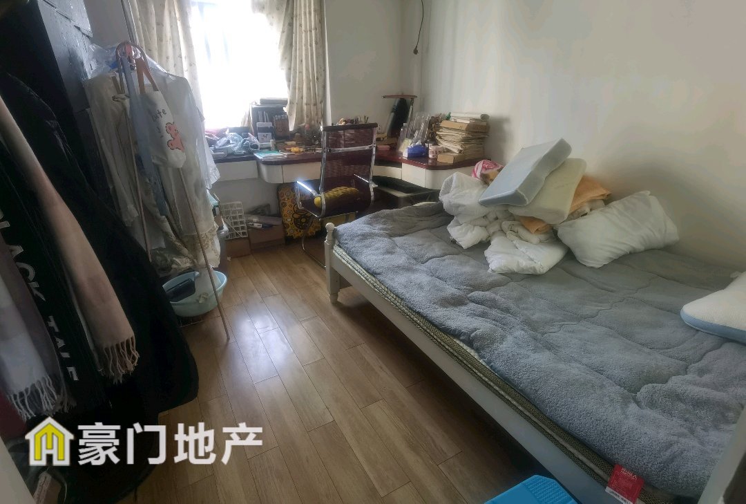 逸涛豪苑,10.8逸涛豪苑复试楼 113平103万 居家带60平露台4