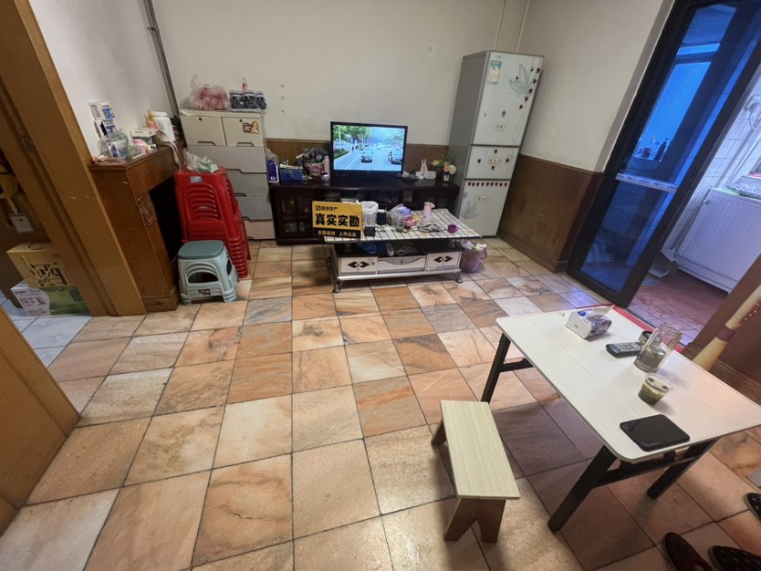 铁二处家属院,铁二处两室一厅,步梯中层3