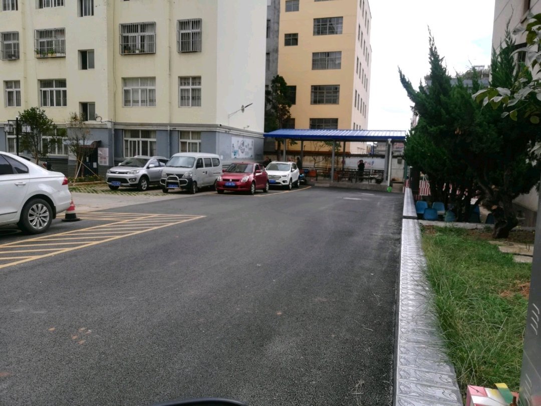 燃料一厂生活区,买育红小学学期房5楼3房14
