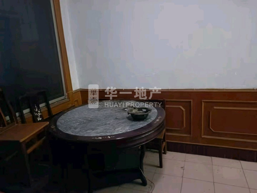 金湖小区,【容城学校】附近普通装修三房出售,地理位置好7