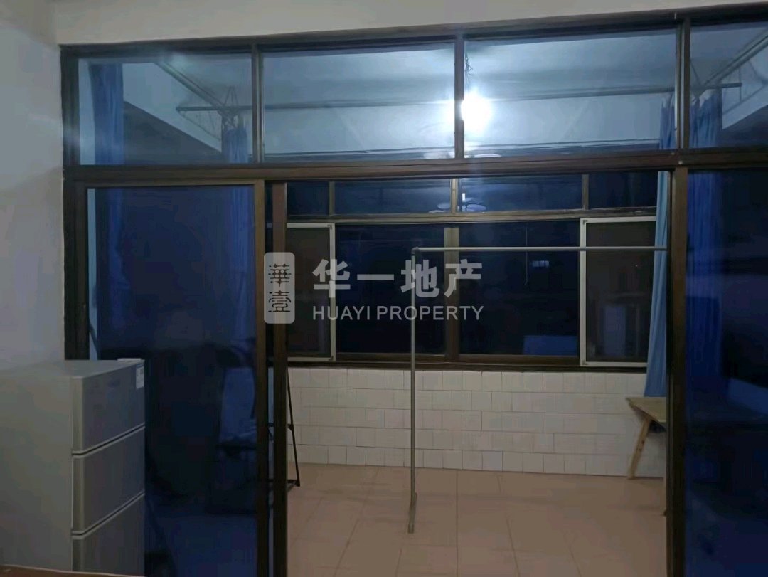 金湖小区,【容城学校】附近普通装修三房出售,地理位置好6