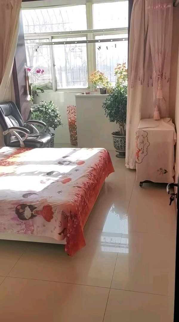 矿机和谐家园,三室两厅,带地下室,拎包入住,5