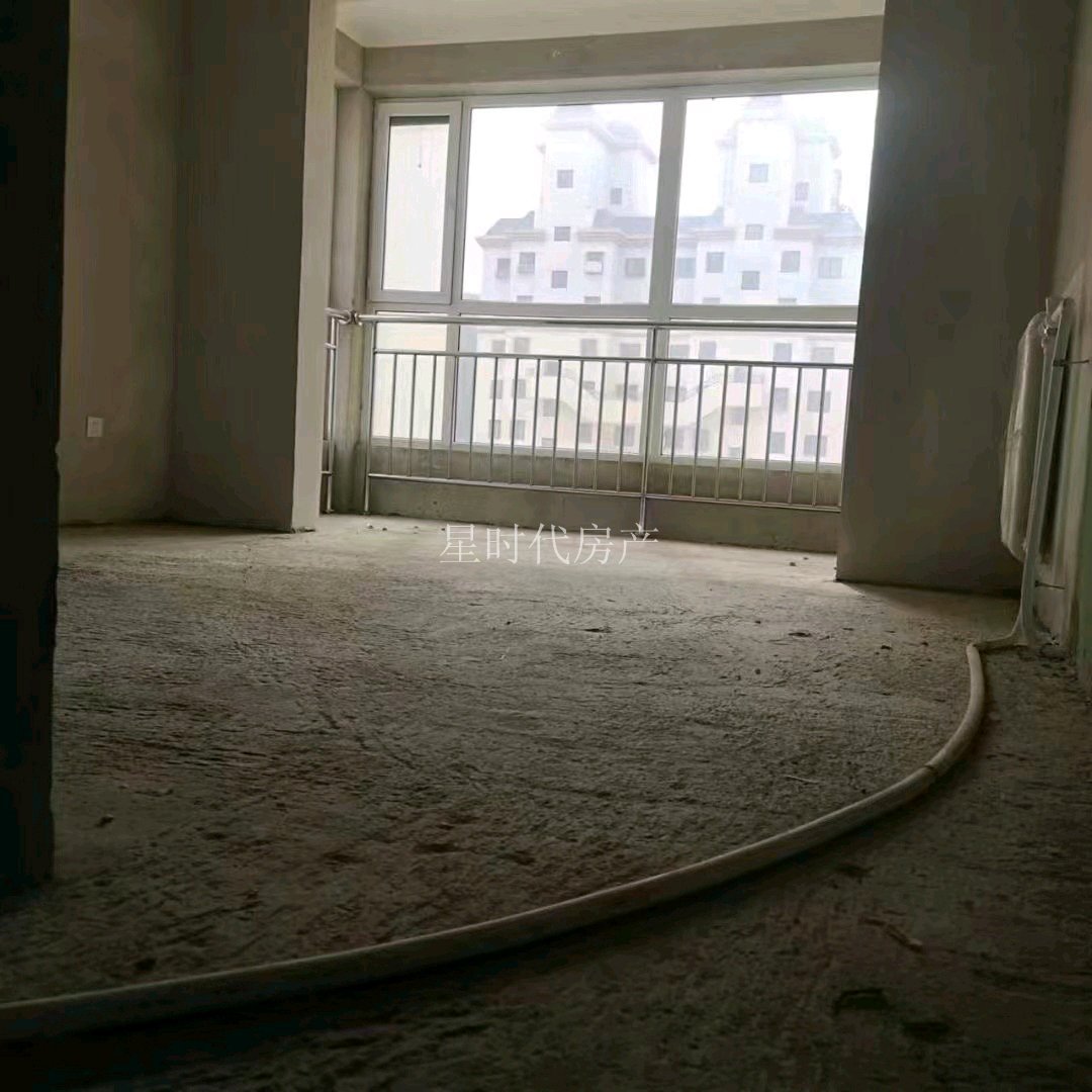 昌林花苑,昌林B区三室两厅一卫毛坯房可按揭6