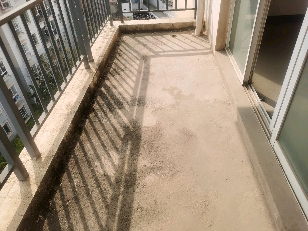 瑞和新城,瑞和新城3室2厅毛坯房出售2