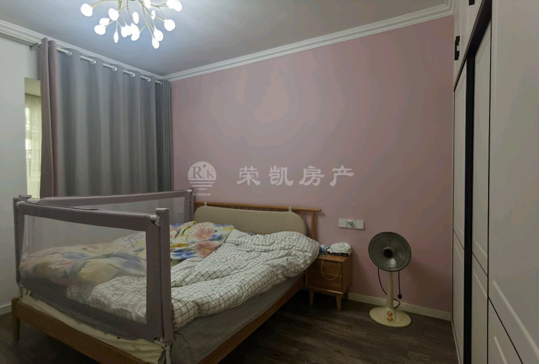 万象国际,万象精装套三,拎包入住,房东诚心出售5