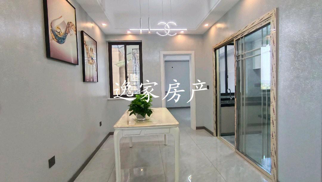 世纪新城,之前的串串房 现在又拿出来卖。。11