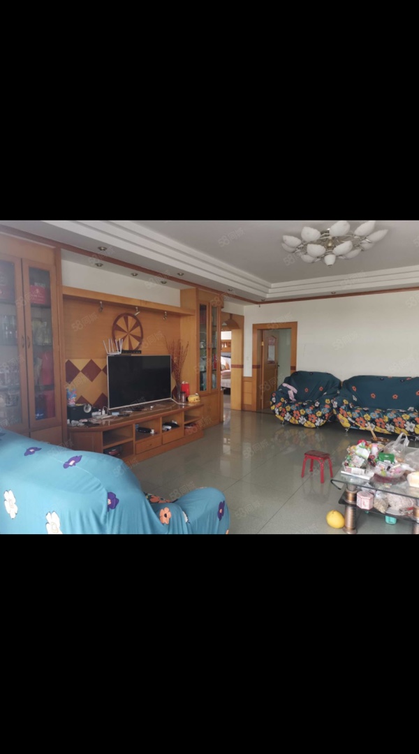 城北明珠小区,城北大小区,有电梯,安逸。4室2