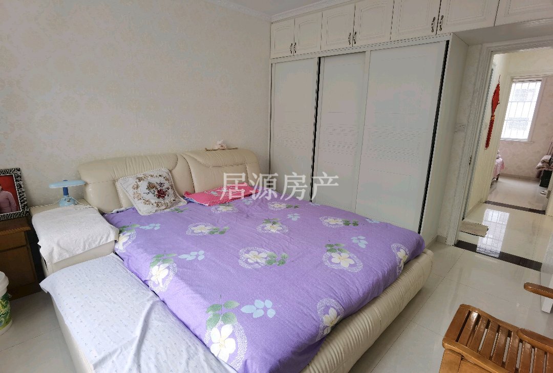 九龙佳苑丁香苑,九龙佳苑丁香苑 3室2厅1卫1阳台精装 使用面积大楼层好2