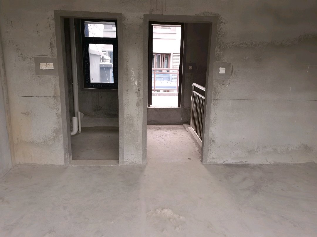 昌建公园壹号院,昌建公园壹号院联排别墅带车位前后带院带地下负二层145万11