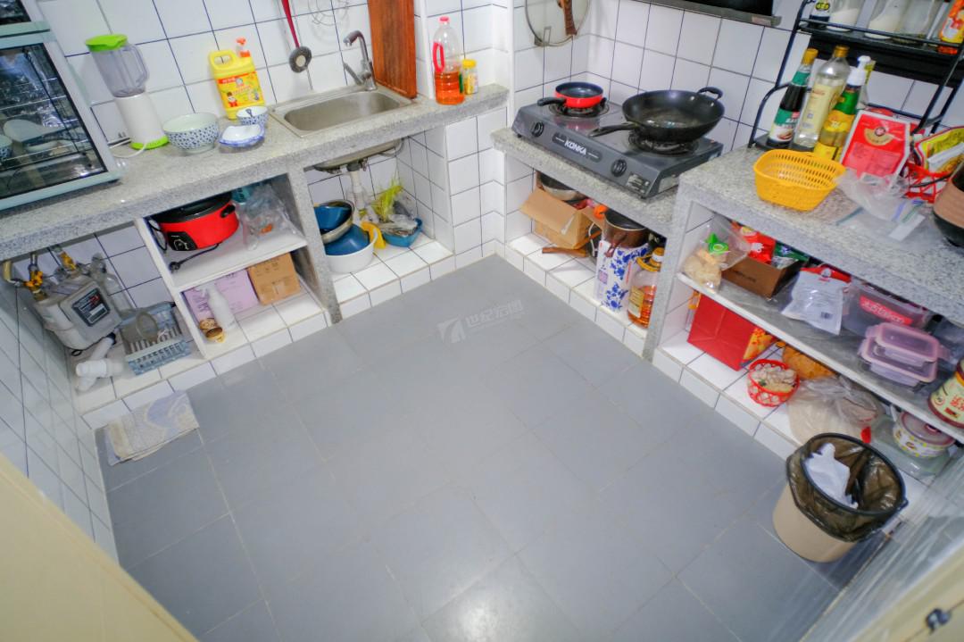 青馨居,青馨居 带家具家电 房东诚心出售7