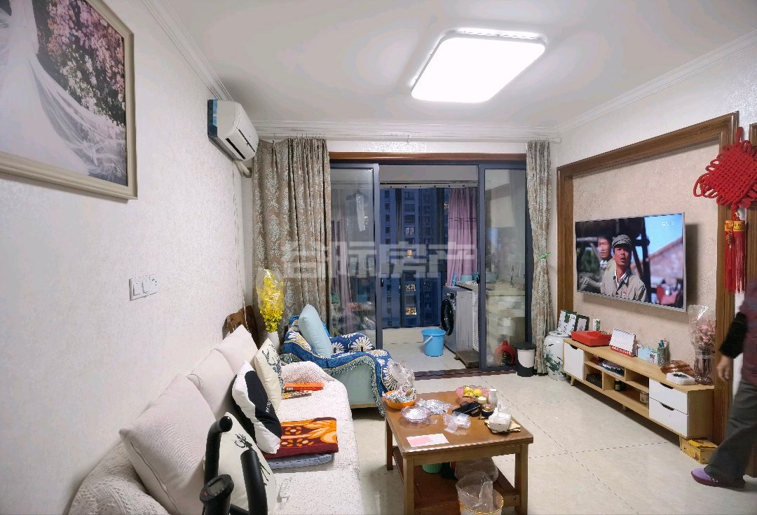 江南壹号,江南壹号两室带装修,价格实惠2
