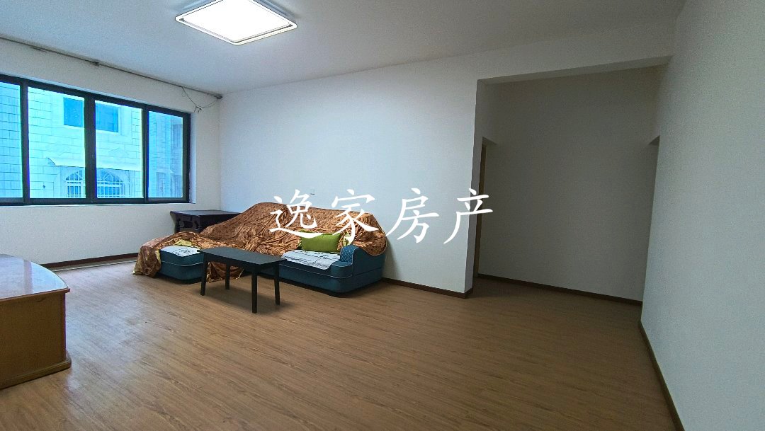 夹江公安局家属院,有遗产税 还价不超过20万2