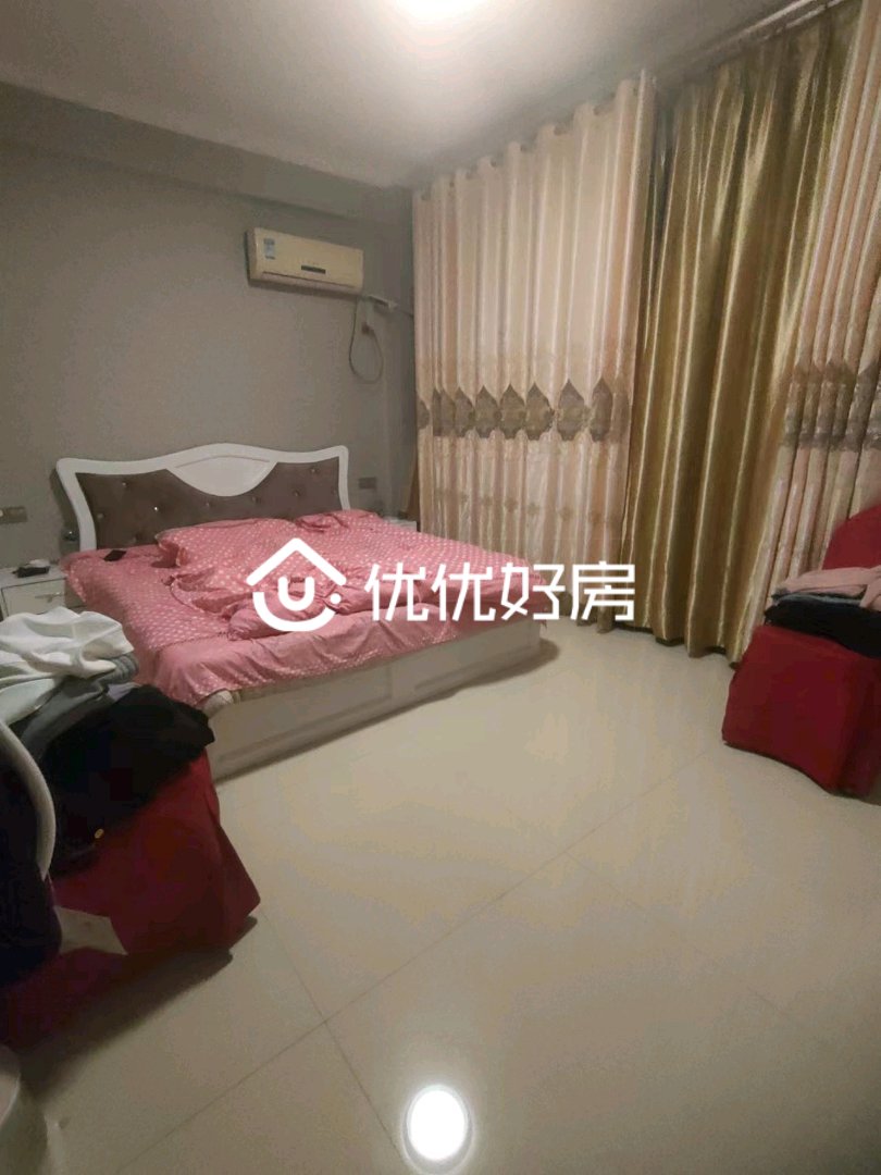 黎川未来城,4楼送五楼,地段中心,一中旁边,交通便利,好停车,带车库5