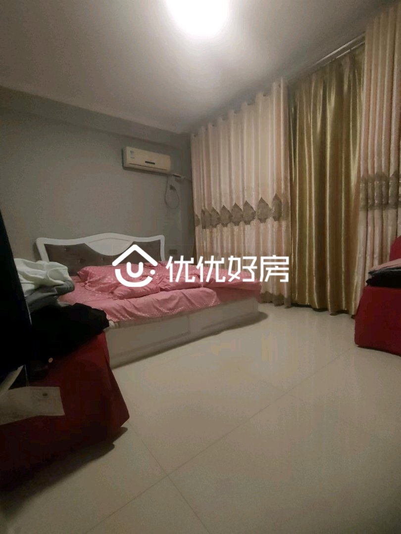 黎川未来城,4楼送五楼,地段中心,一中旁边,交通便利,好停车,带车库4