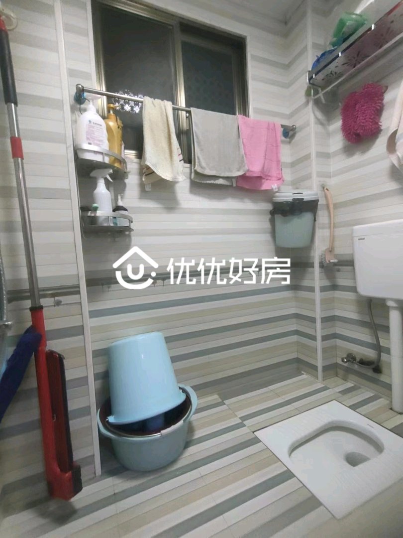 黎川未来城,4楼送五楼,地段中心,一中旁边,交通便利,好停车,带车库9